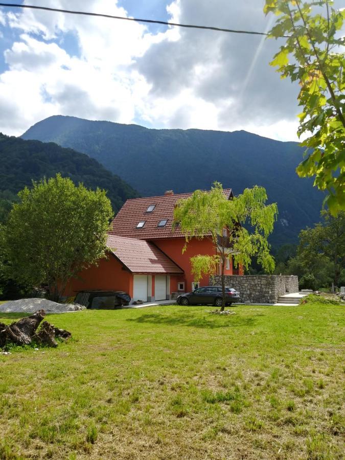 Villa Pocitniska Hisa Nad Soco à Bovec Extérieur photo